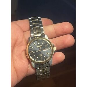 Seiko Solar 100 M Watch Model SNE098 Black Dial Mens Wristwatch PARTS ONLY